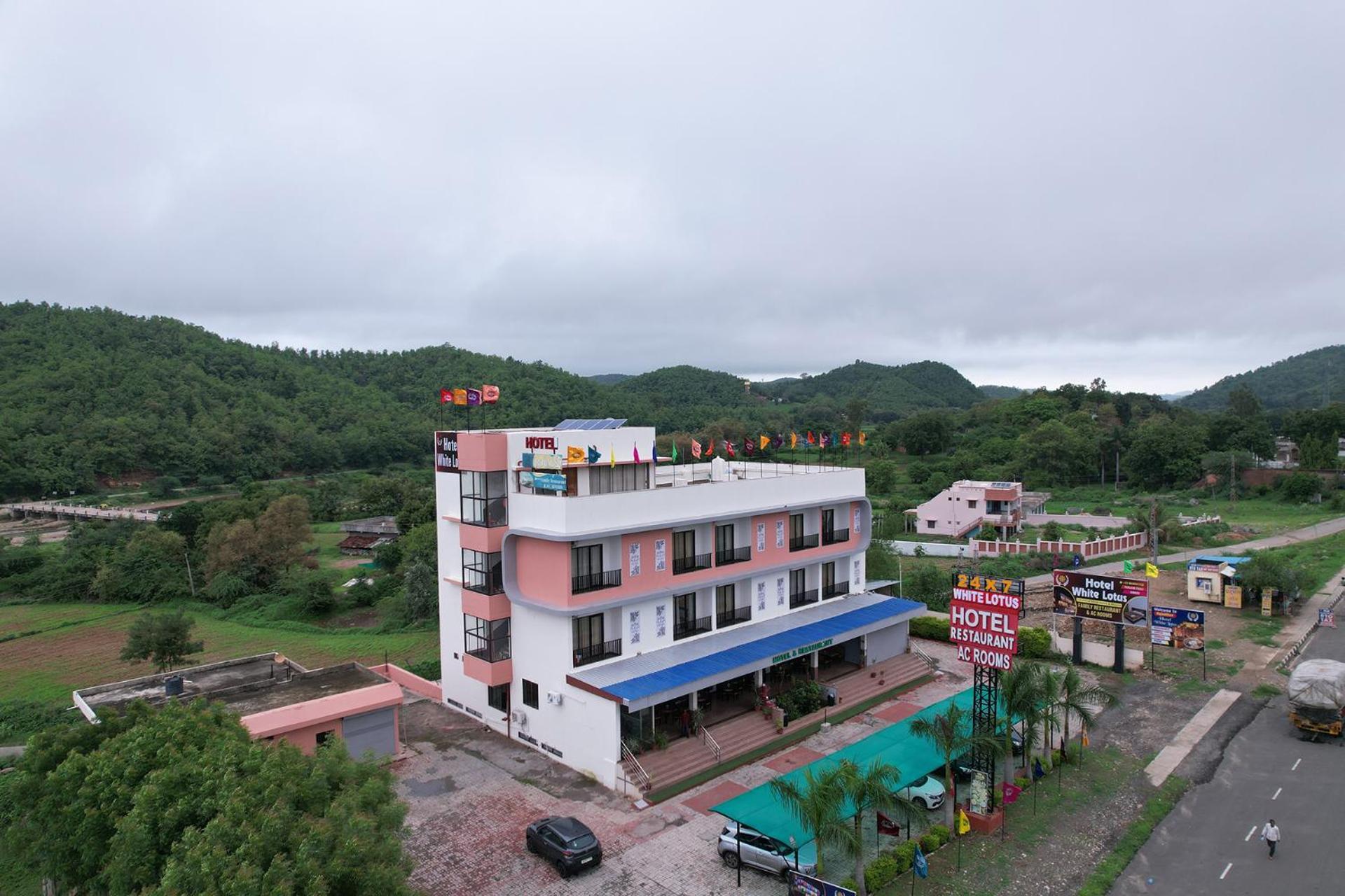 Hotel White Lotus Dungarpur Екстер'єр фото